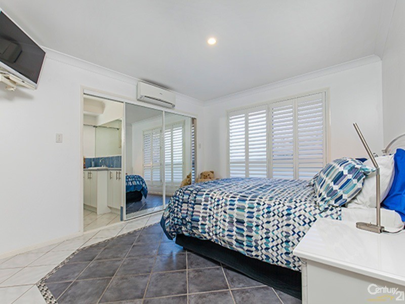 16 Mountain Ash Drive, Mountain Creek QLD 4557