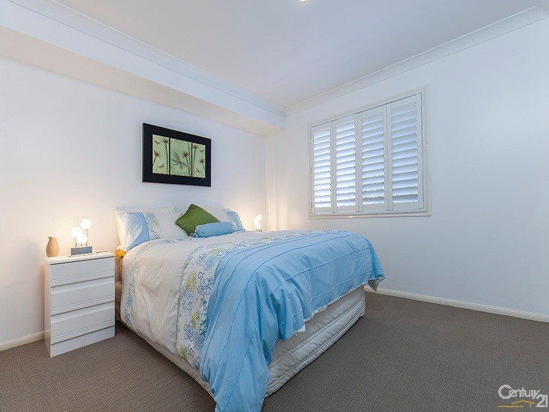 16 Mountain Ash Drive, Mountain Creek QLD 4557