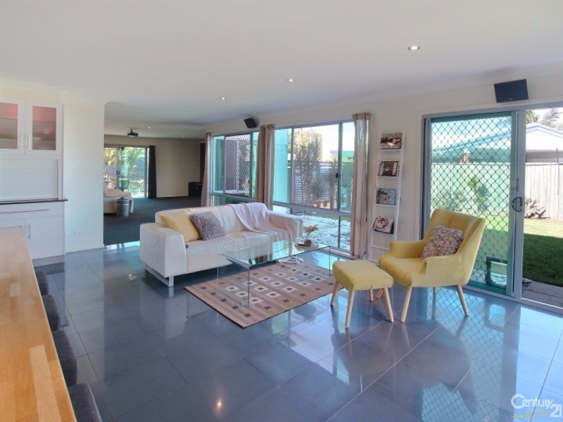 432 Oceanic Drive South, Wurtulla QLD 4575