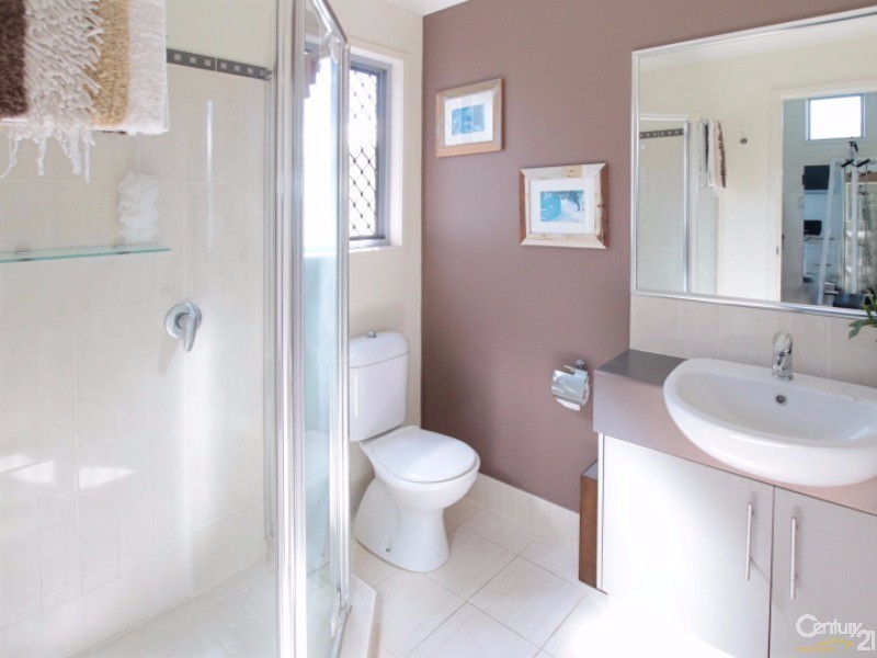 432 Oceanic Drive South, Wurtulla QLD 4575