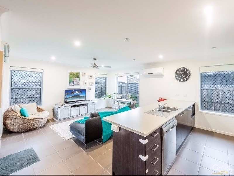 13 Bribie Place, Mountain Creek QLD 4557