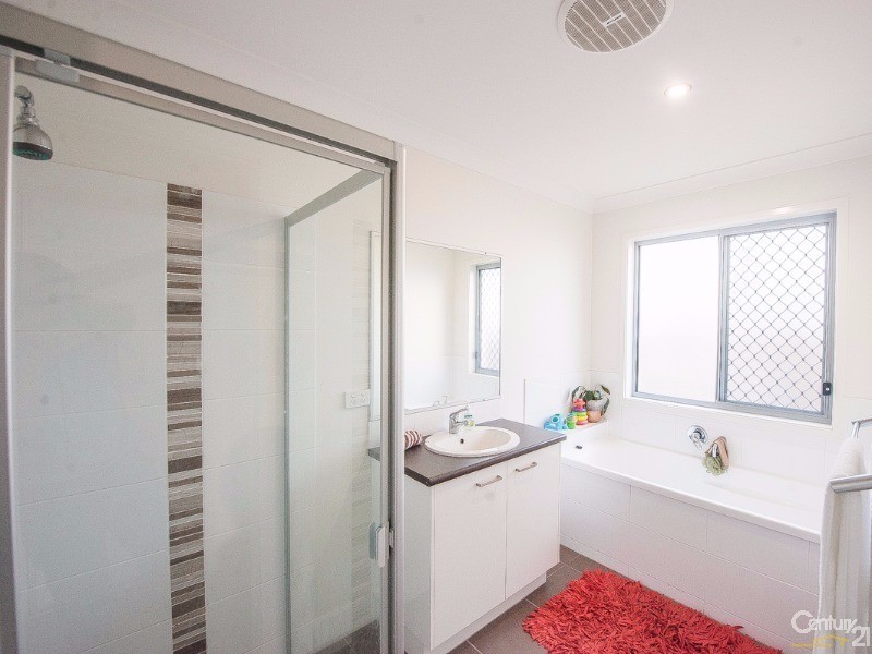 13 Bribie Place, Mountain Creek QLD 4557