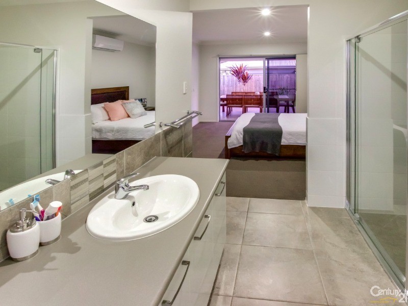 15 Spoonbill Drive, Forest Glen QLD 4556