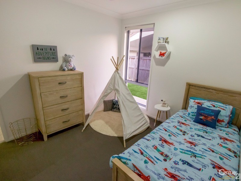 15 Spoonbill Drive, Forest Glen QLD 4556