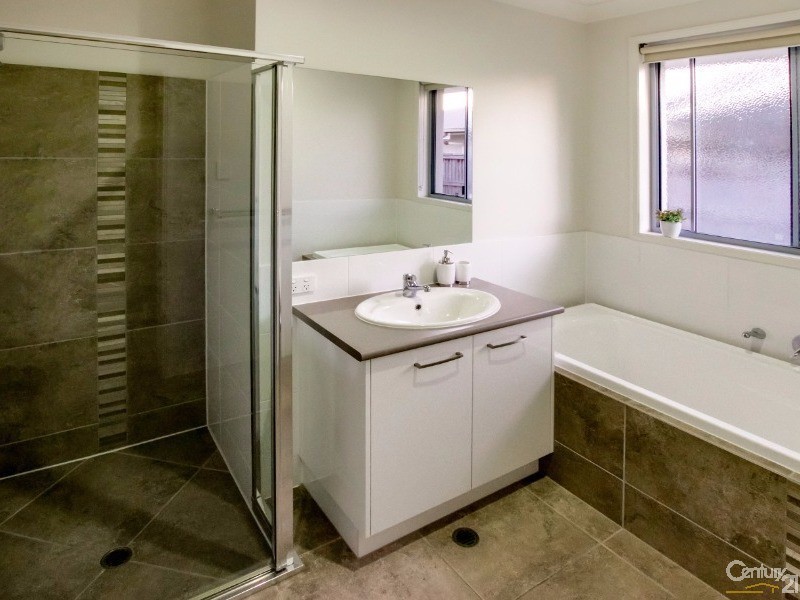 15 Spoonbill Drive, Forest Glen QLD 4556