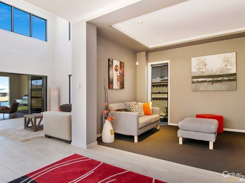 3 Bond Street, Pelican Waters QLD 4551