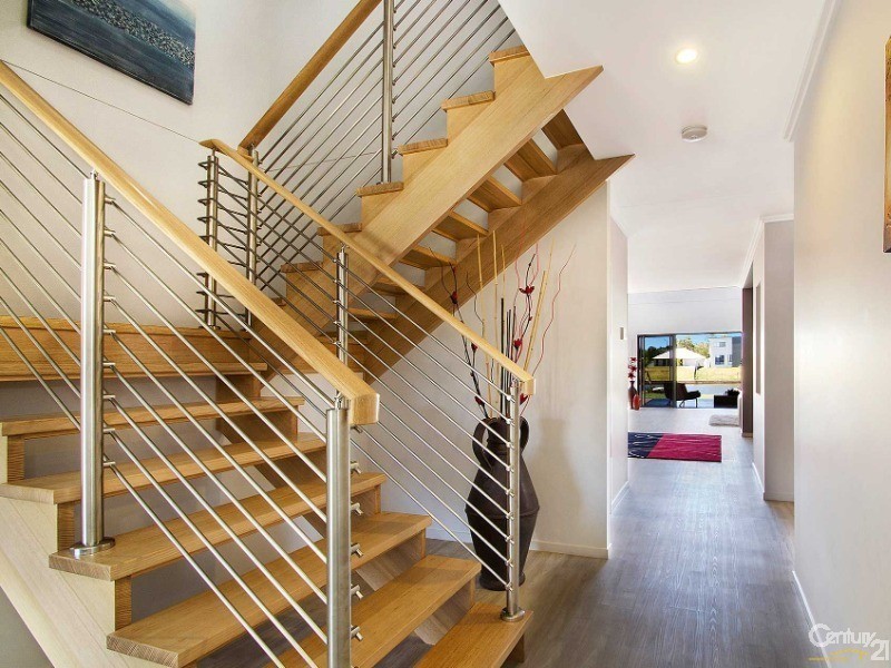 3 Bond Street, Pelican Waters QLD 4551