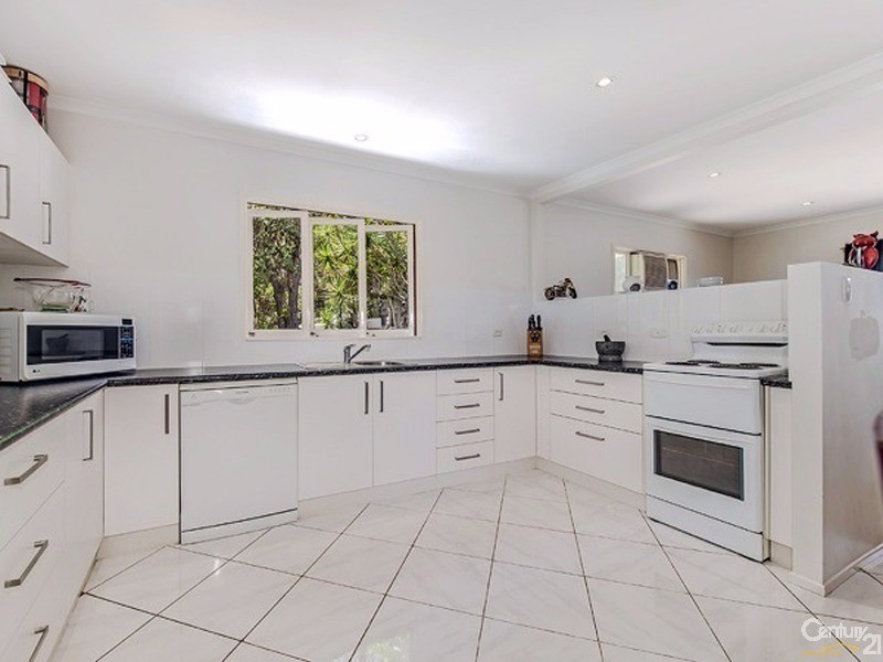 2 Erbacher Road, Nambour QLD 4560
