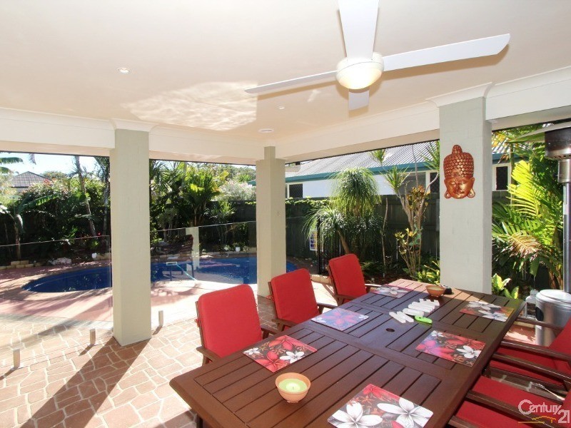 6 Quillback Court, Mountain Creek QLD 4557