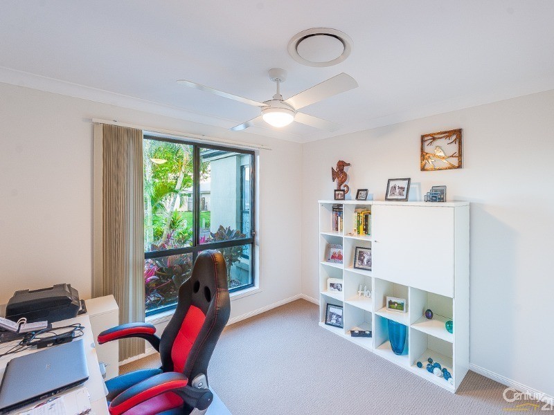 6 Quillback Court, Mountain Creek QLD 4557