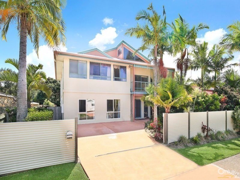 77 Maroochy Waters Drive, Maroochydore QLD 4558