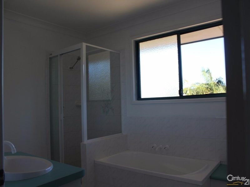 77 Maroochy Waters Drive, Maroochydore QLD 4558
