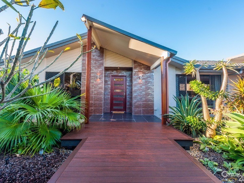 9 Kardinia Street, Minyama QLD 4575
