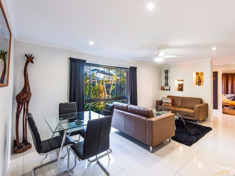9 Kardinia Street, Minyama QLD 4575