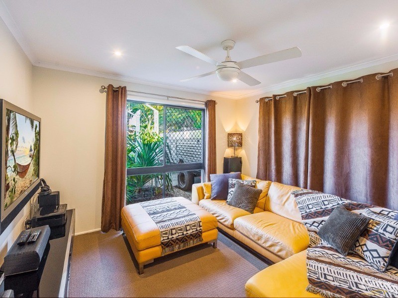 9 Kardinia Street, Minyama QLD 4575