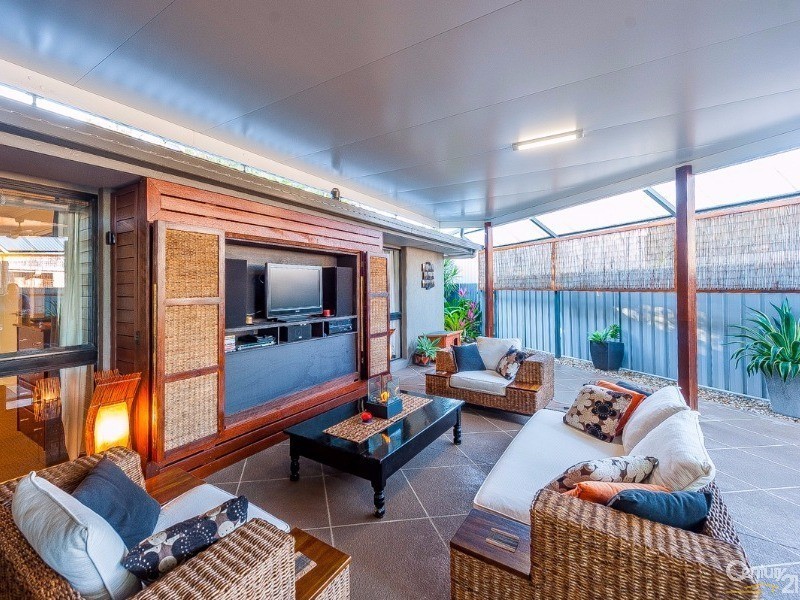 9 Kardinia Street, Minyama QLD 4575