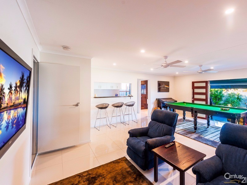 9 Kardinia Street, Minyama QLD 4575