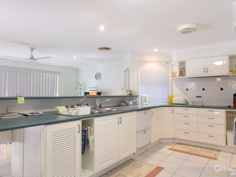 3 Redbud Court, Mountain Creek QLD 4557