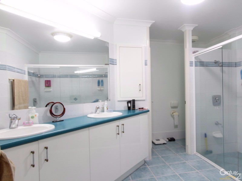 3 Redbud Court, Mountain Creek QLD 4557