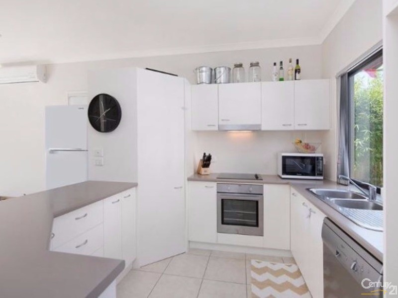 23 Howitt Street, Caloundra West QLD 4551