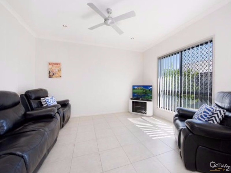 23 Howitt Street, Caloundra West QLD 4551
