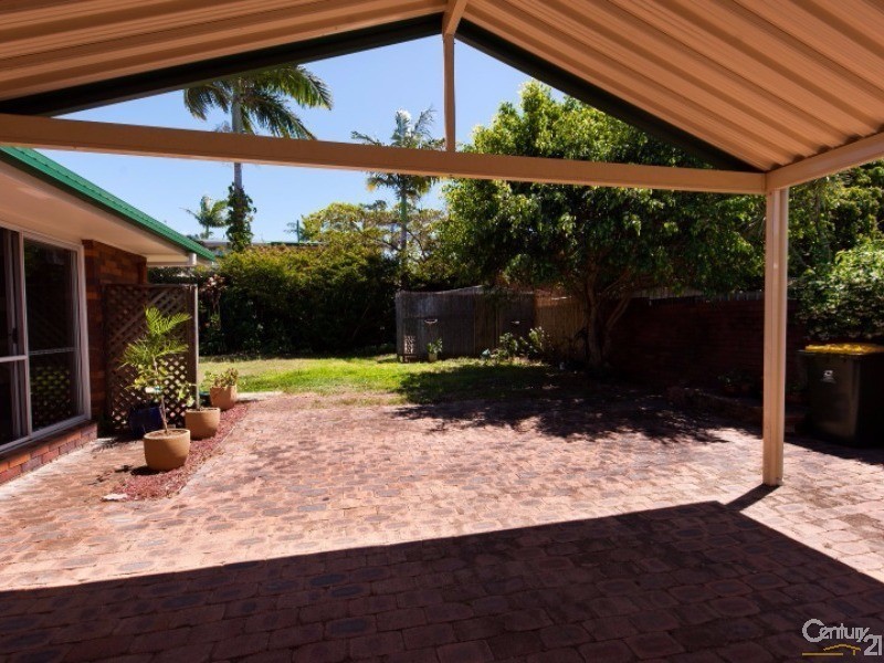 12 Tombarra Street, Mooloolaba QLD 4557