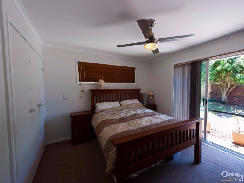 12 Tombarra Street, Mooloolaba QLD 4557