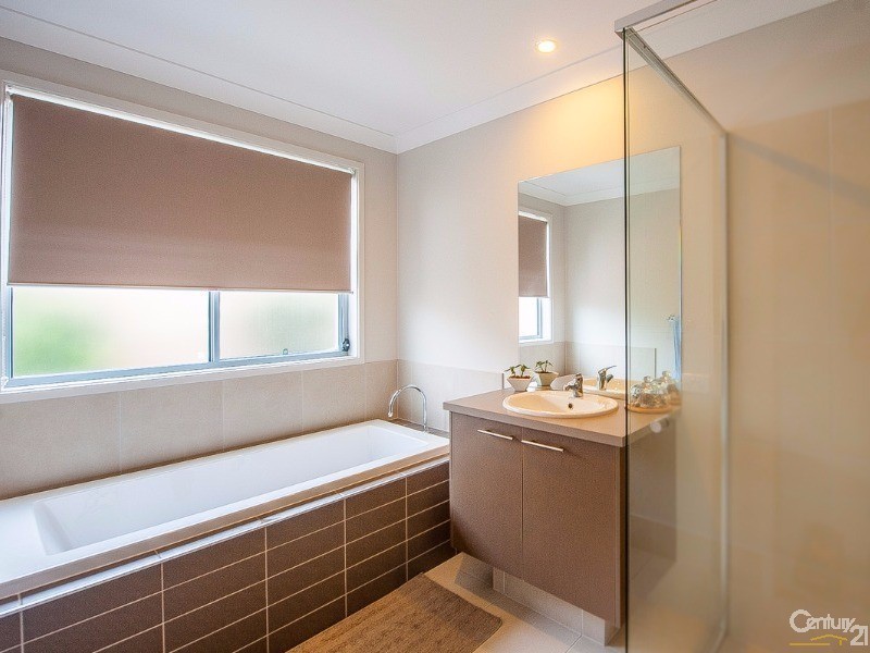 3 Bribie Place, Mountain Creek QLD 4557