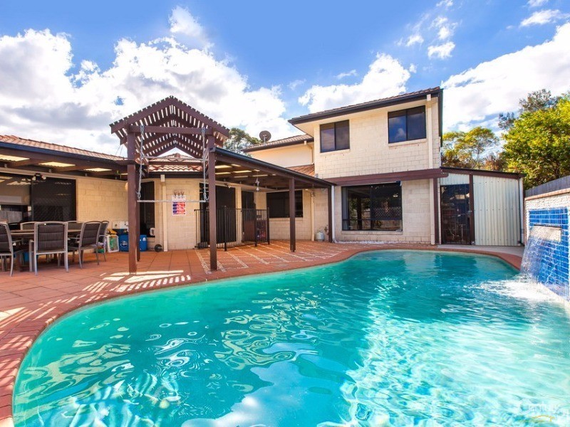 8 Coho Court, Mountain Creek QLD 4557