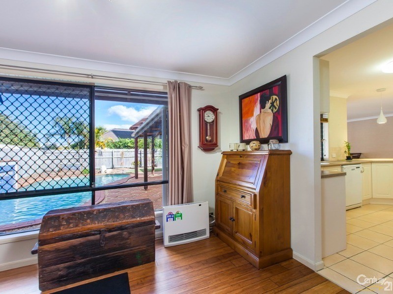 8 Coho Court, Mountain Creek QLD 4557