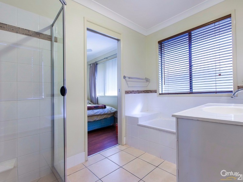 8 Coho Court, Mountain Creek QLD 4557