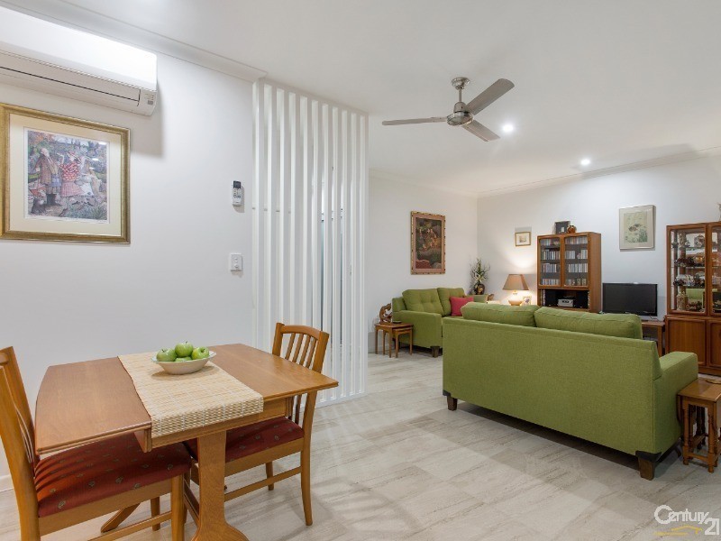 2/14 Richards Street, Maroochydore QLD 4558