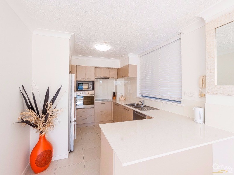 7/27 Sixth Avenue, Maroochydore QLD 4558