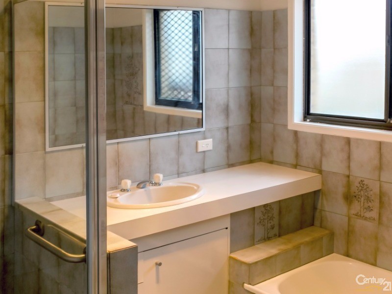 5 Currong Street, Minyama QLD 4575