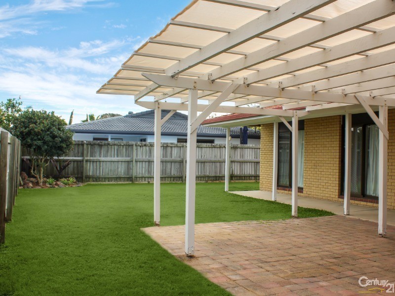 5 Currong Street, Minyama QLD 4575