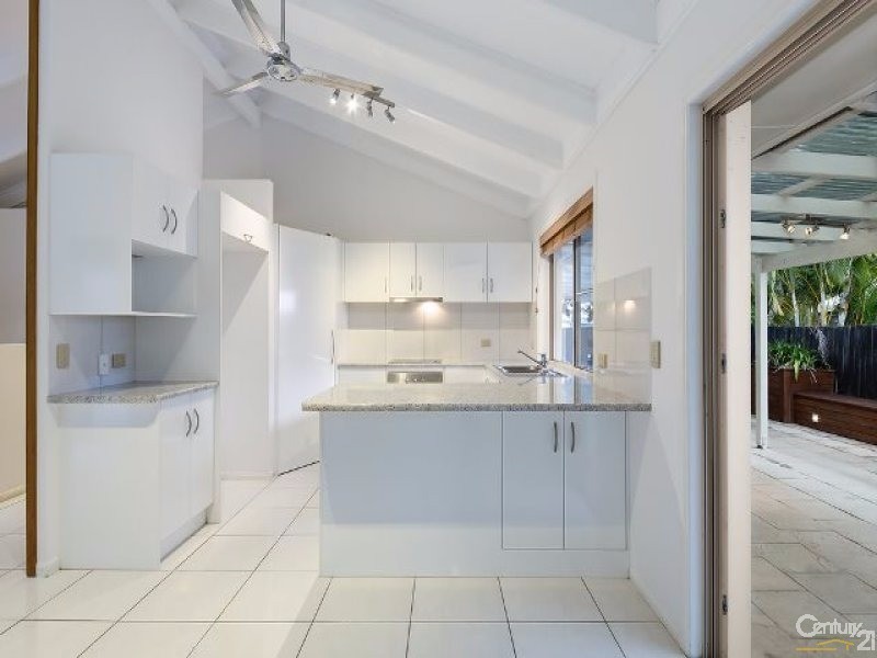 17 Wurtulla Street, Maroochydore QLD 4558