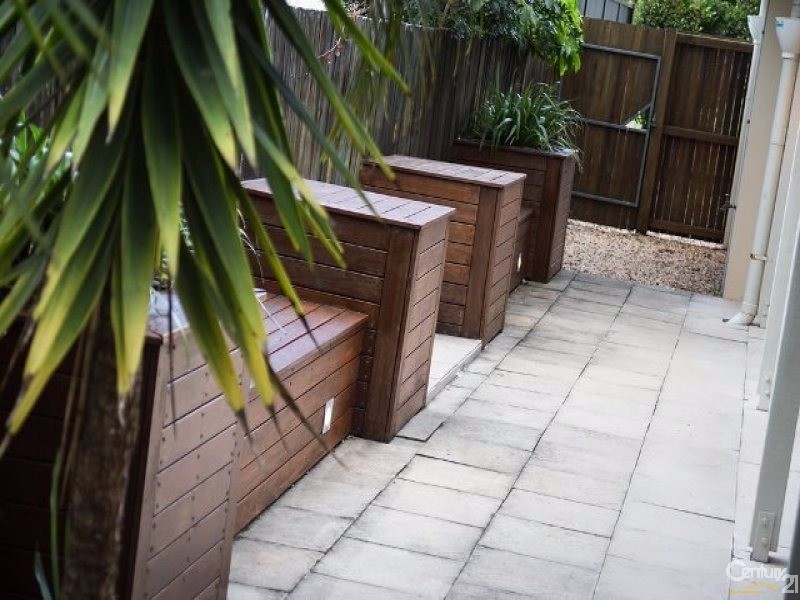 17 Wurtulla Street, Maroochydore QLD 4558