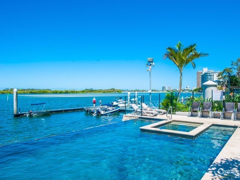 13D/120-122 Duporth Avenue, Maroochydore QLD 4558