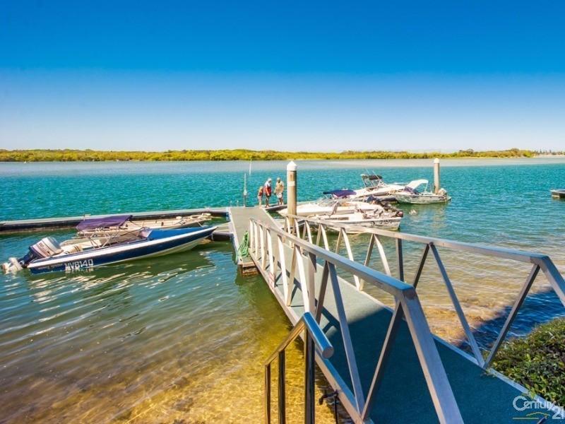 13D/120-122 Duporth Avenue, Maroochydore QLD 4558