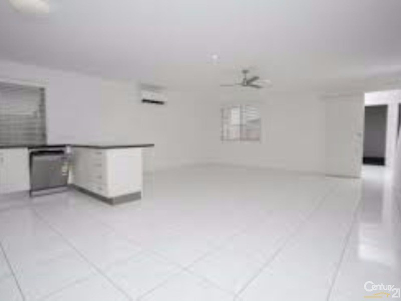 60 Brampton Crescent, Mountain Creek QLD 4557