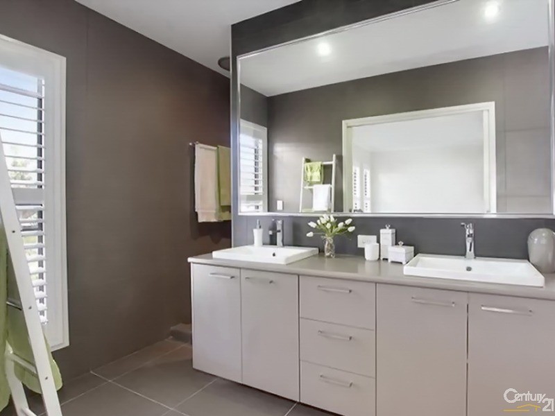 32 Maroubra Street, Maroochydore QLD 4558