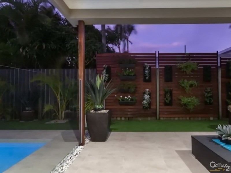 32 Maroubra Street, Maroochydore QLD 4558