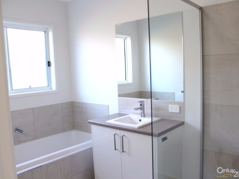 55 Springs Drive, Meridan Plains QLD 4551