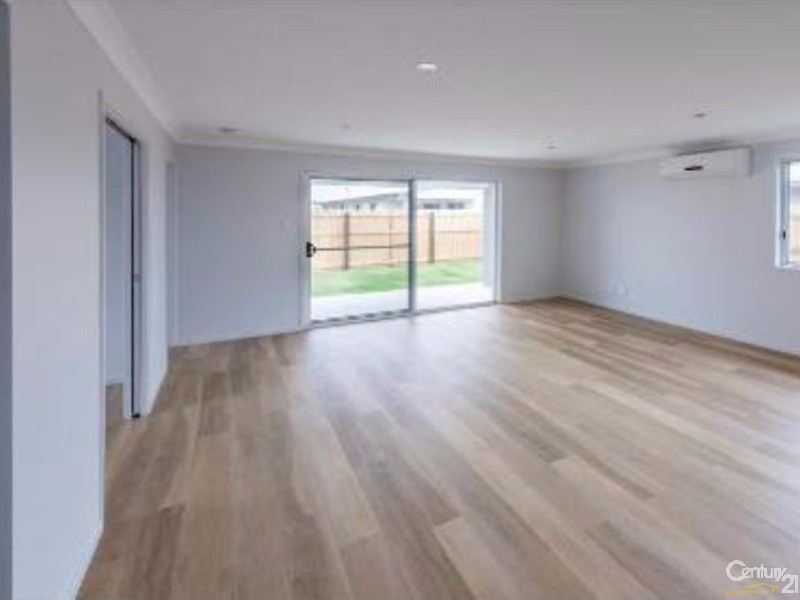 11 Curtis Street, Mountain Creek QLD 4557