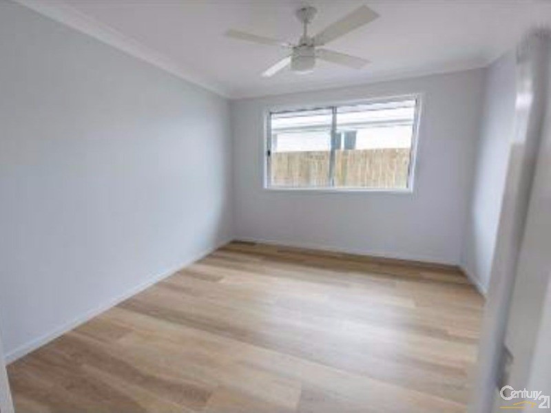 11 Curtis Street, Mountain Creek QLD 4557