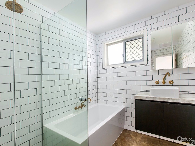 64 Mandara Drive, Wurtulla QLD 4575