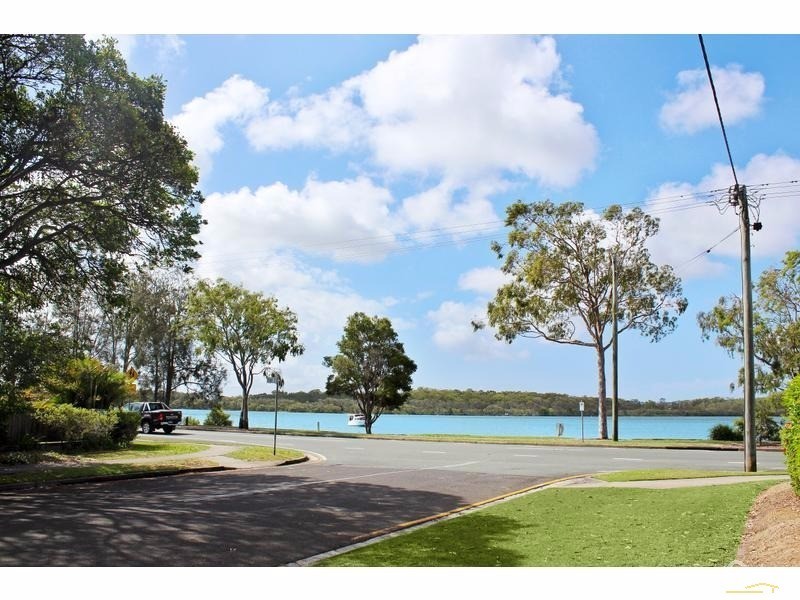 1/77 Bradman Avenue, Maroochydore QLD 4558