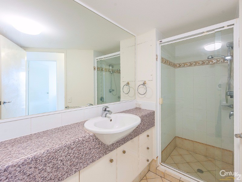 303/98 Alexandra Parade, Alexandra Headland QLD 4572