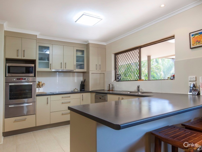 8 Oogar Street, Maroochydore QLD 4558