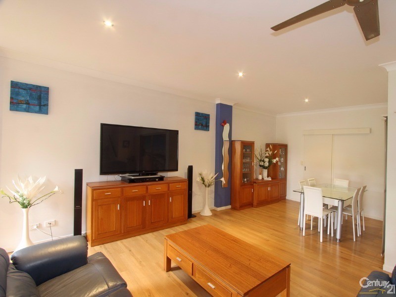 2/107 Parker Street, Maroochydore QLD 4558